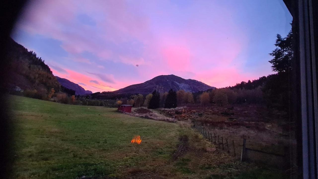 Vila Kalvatn Turistsenter Austefjorden Exteriér fotografie