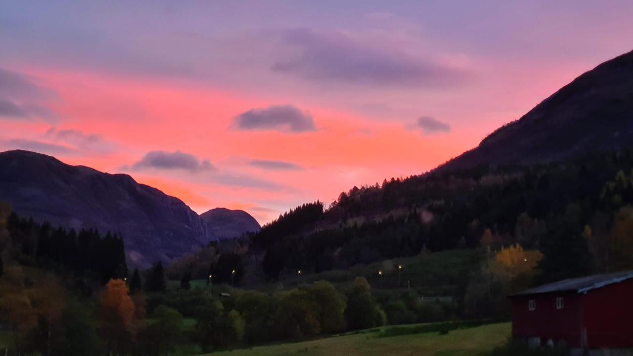 Vila Kalvatn Turistsenter Austefjorden Exteriér fotografie